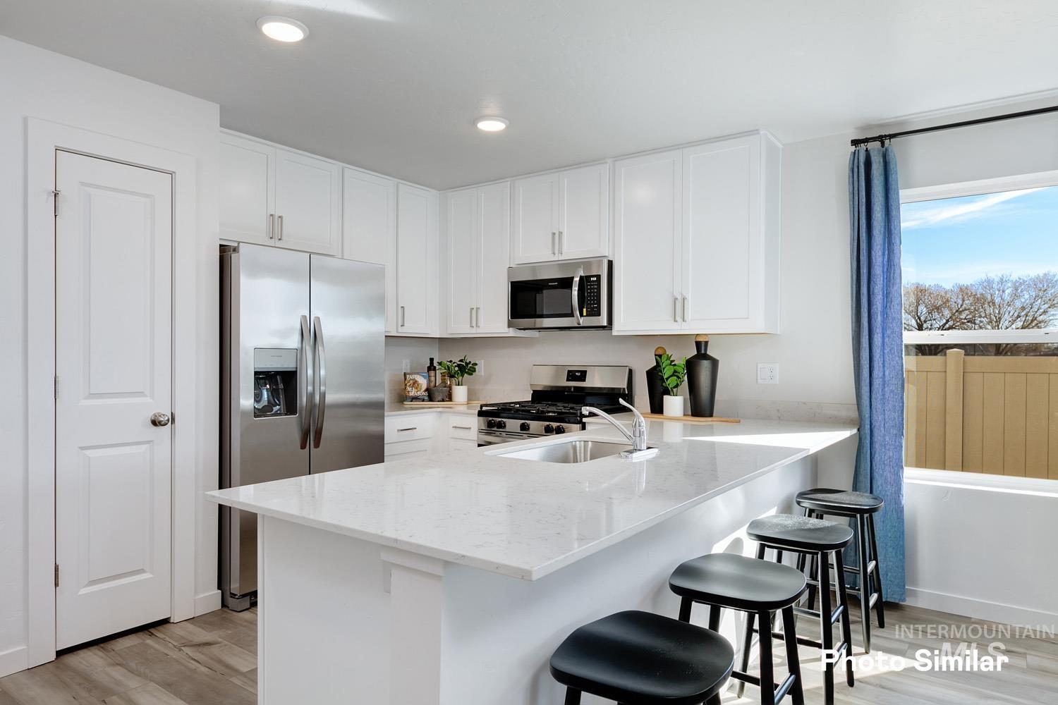 2468 W Pollinator Dr