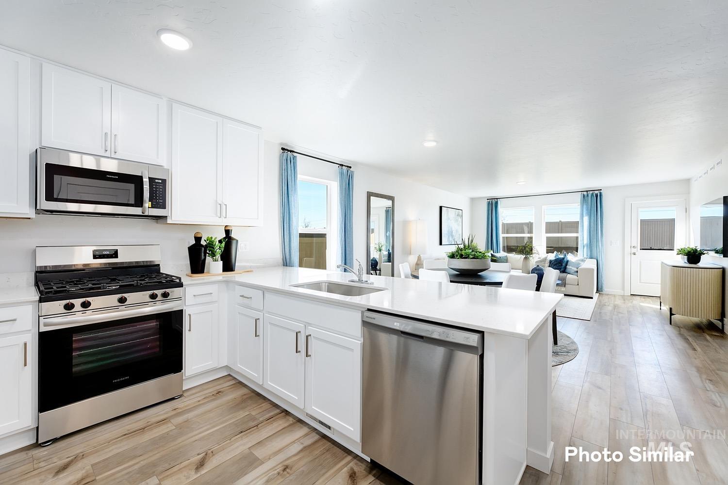 2468 W Pollinator Dr