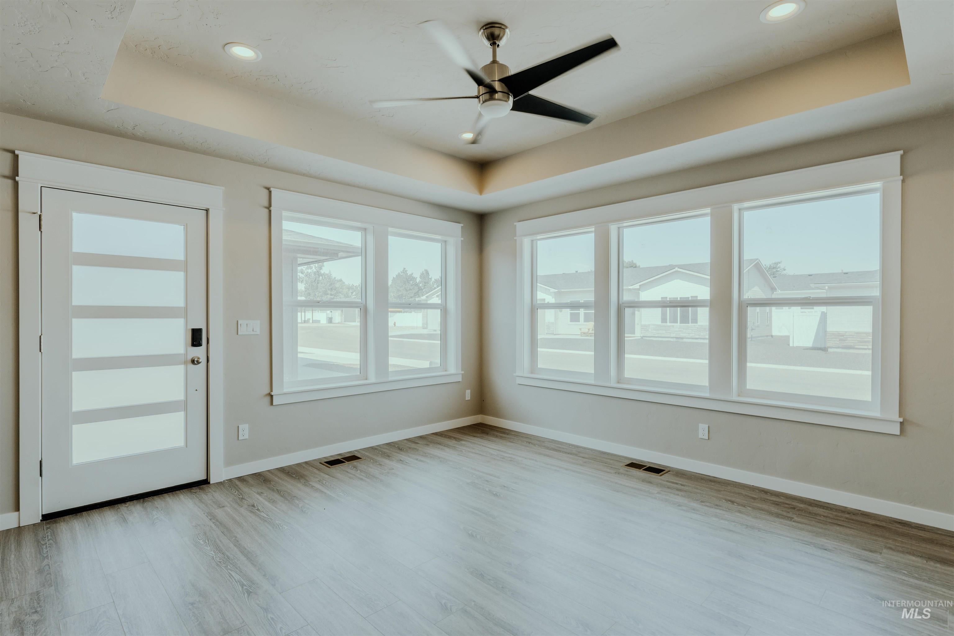 1216 Phillips Circle