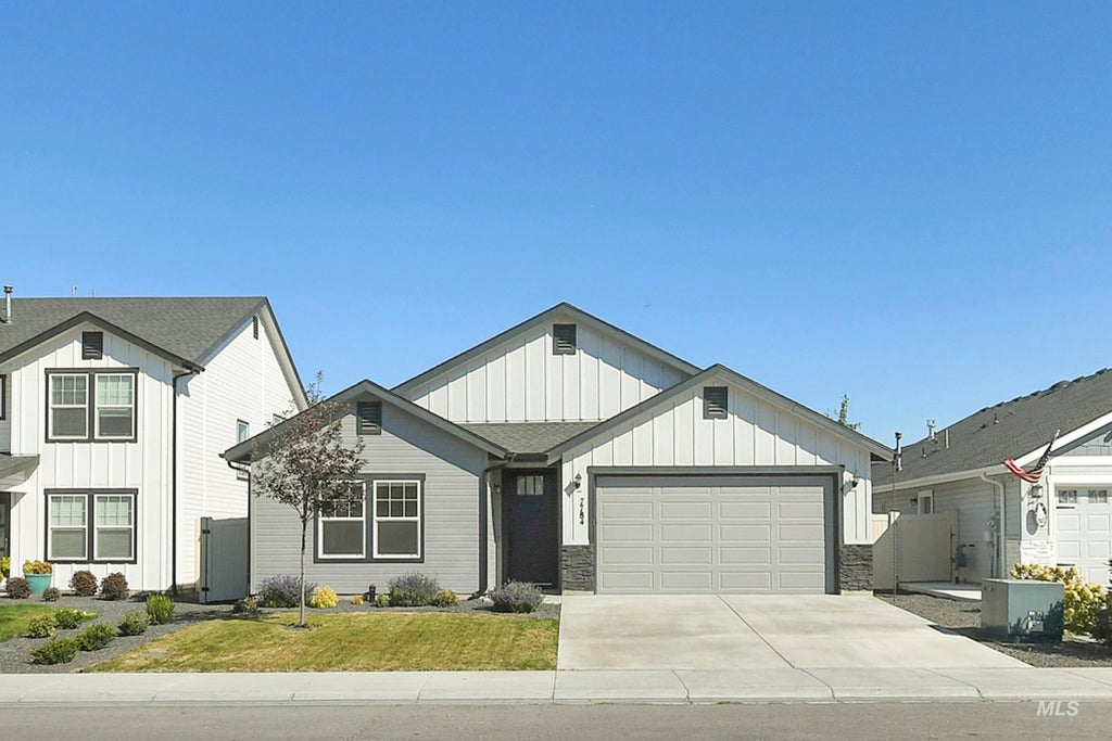 Photo of 7784 E Monmouth Way, Nampa, ID 83687 (MLS # 99003178)