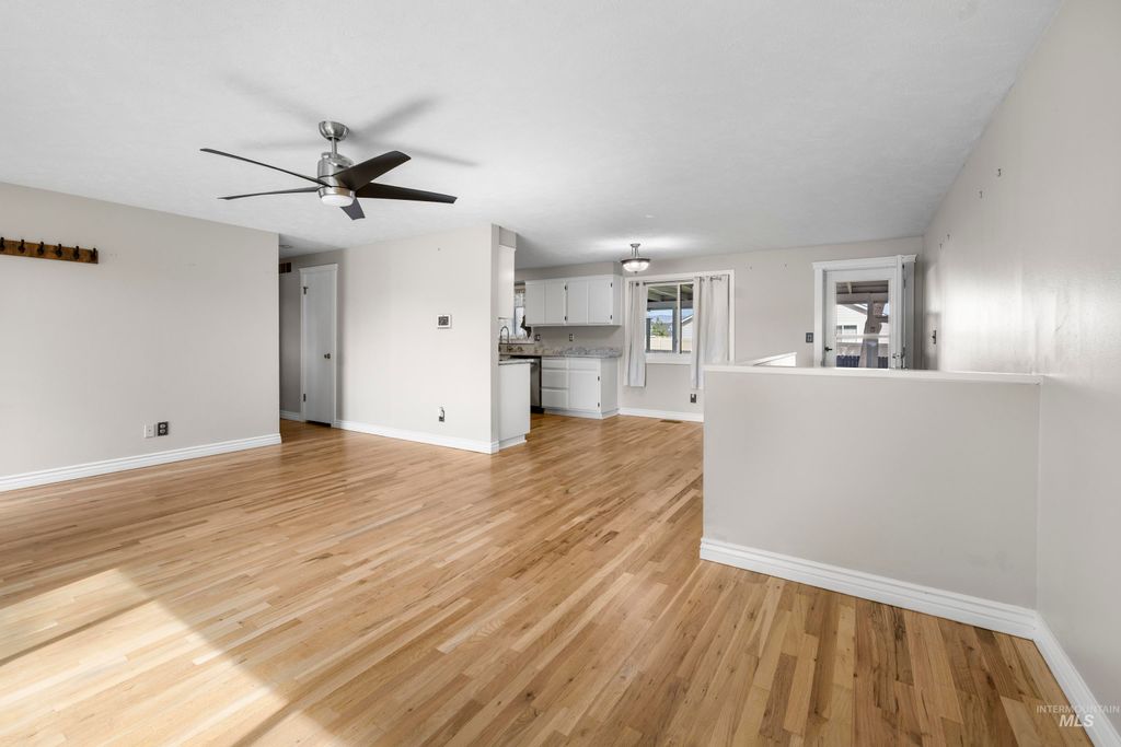 Photo of 1790 N 7th E, Mountain Home, ID 83647 (MLS # 98972440)