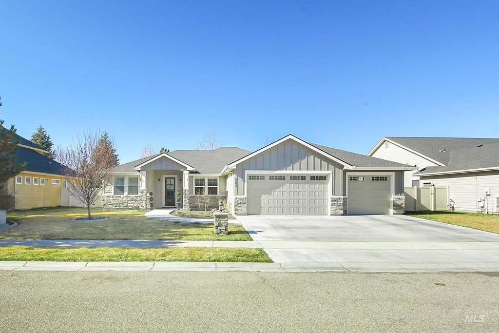 Photo of 741 Arbor Pointe Way, Nampa, ID 83686 (MLS # 98978895)