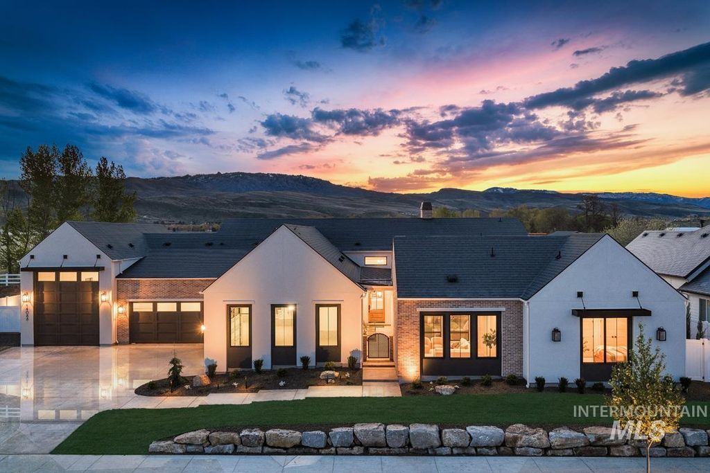 Photo of 14088 N Hornbill Way, Boise, ID 83714 (MLS # 98984394)