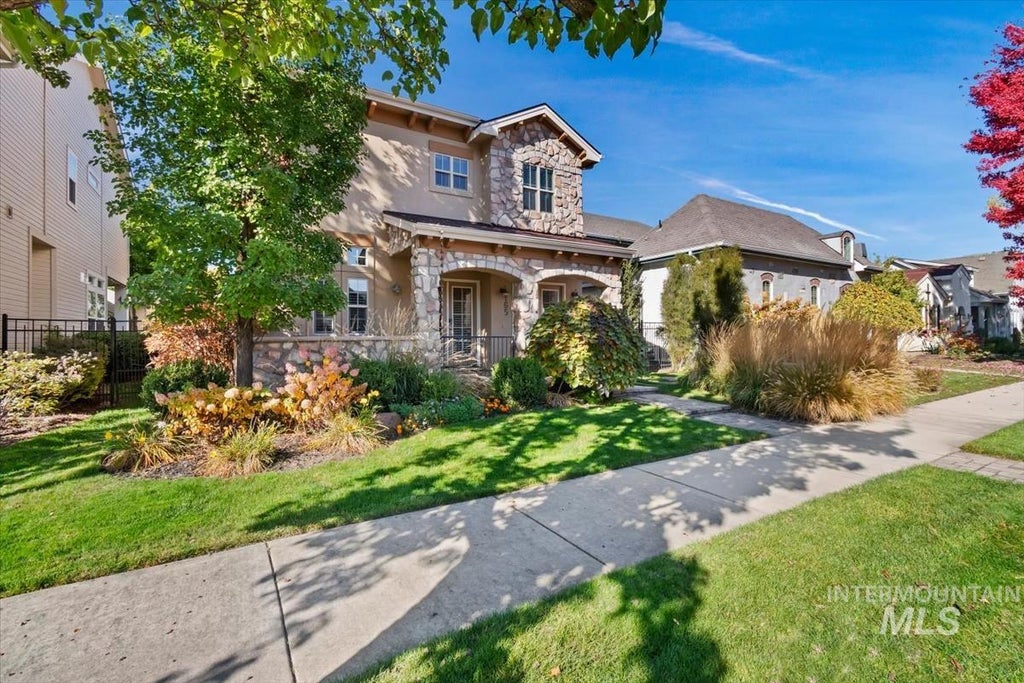 Photo of 165 S Grandean Way, Eagle, ID 83616 (MLS # 99005241)