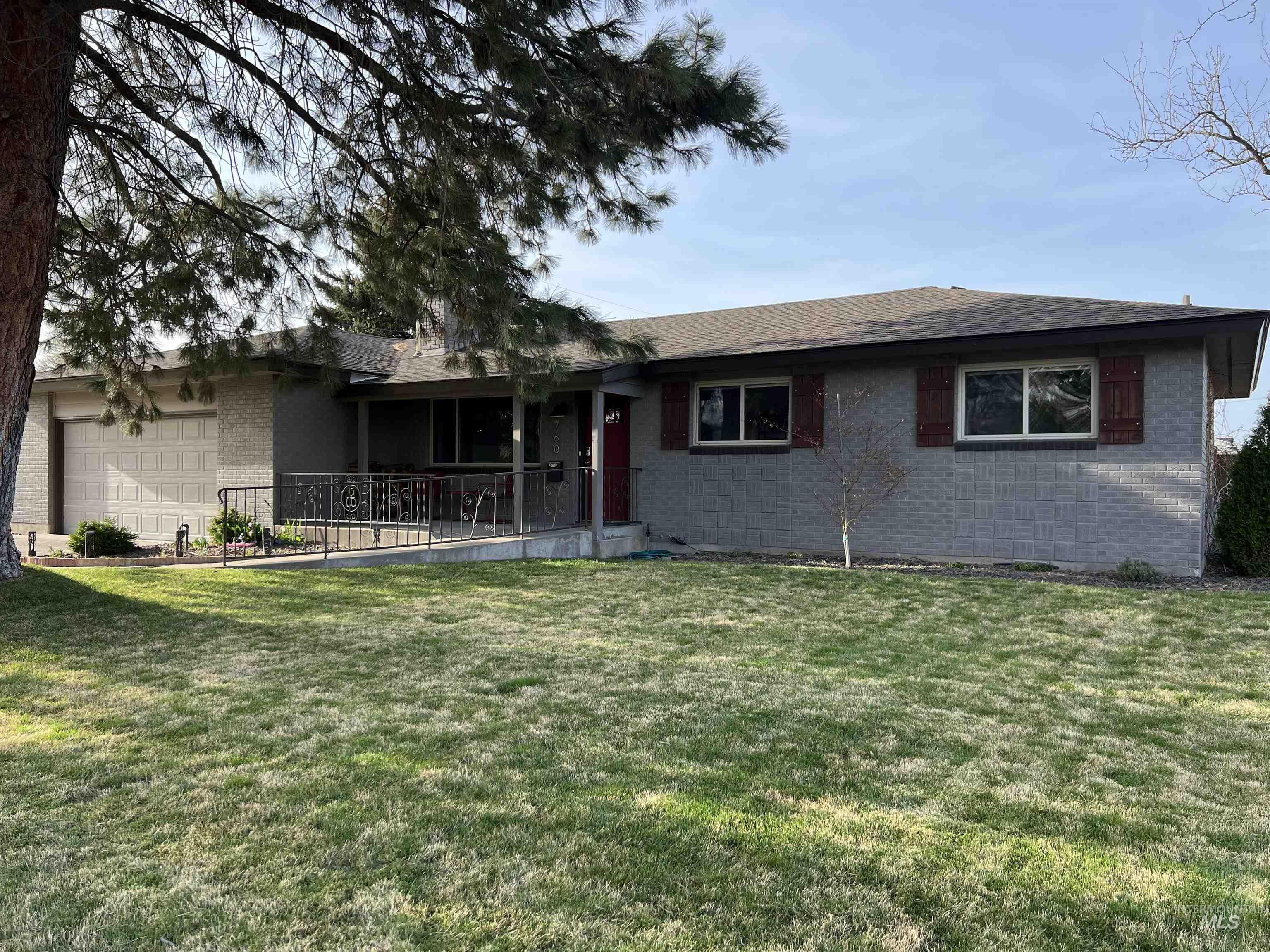 760 E 16th N

                                                                             Mountain Home                                

                                    , ID - $349,900