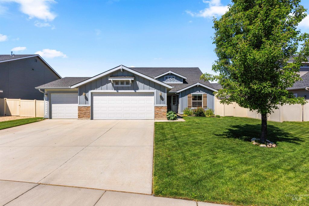 Photo of 929 N Union Way, Star, ID 83669 (MLS # 98986997)
