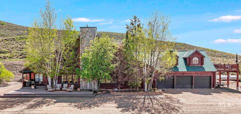 Photo of 203 N Brush Road, Fairfield, ID 83327 (MLS # 98955711)