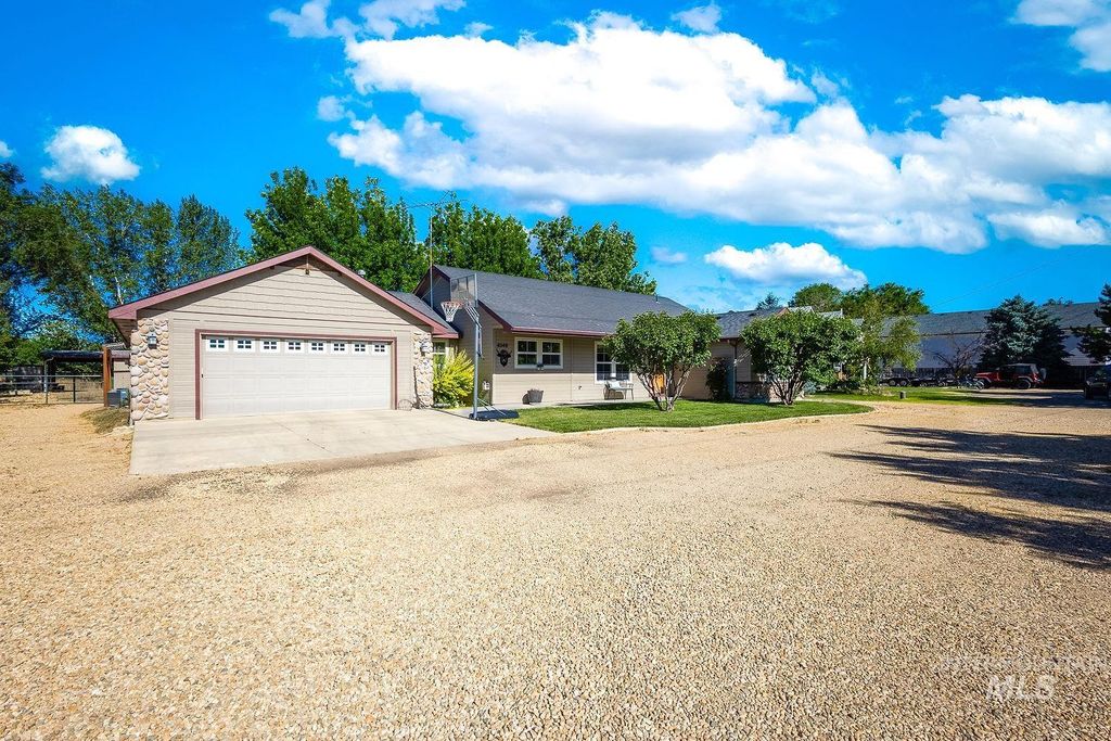 Photo of 4349 S Happy Valley, Nampa, ID 83686 (MLS # 98989122)