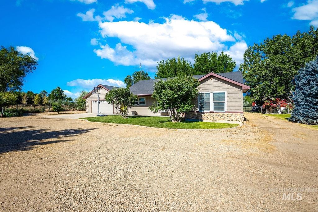 Photo of 4349 S Happy Valley, Nampa, ID 83686 (MLS # 98989122)