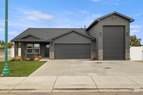Photo of 2520 Day Dr, Fruitland, ID 83619 (MLS # 98965284)