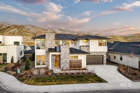 6173 E Prominence Ct Boise ID 83716