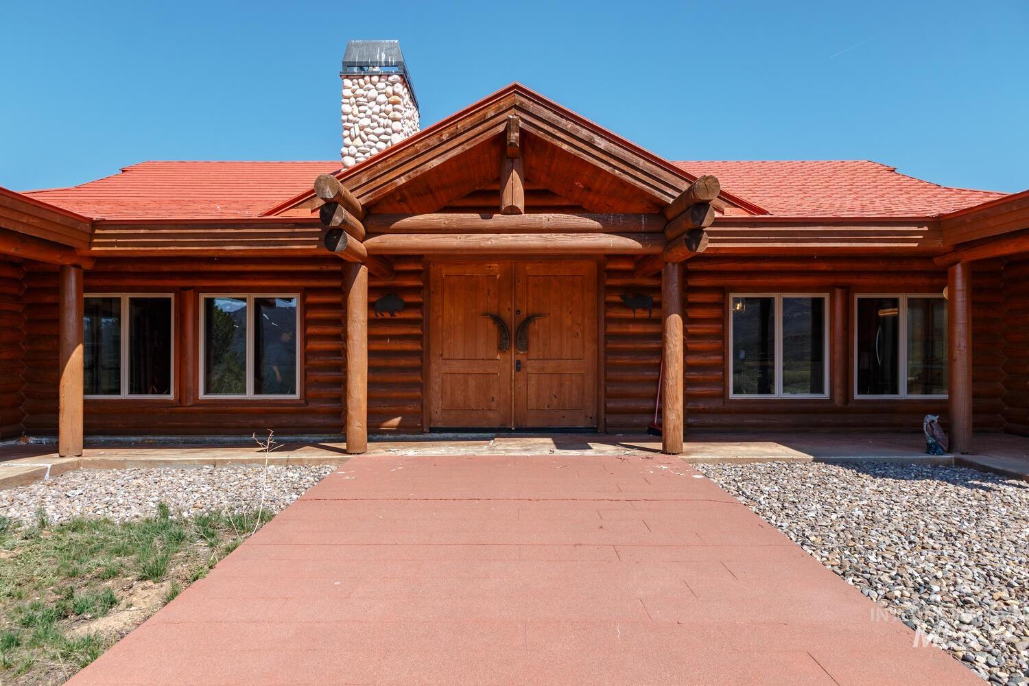 21800 Carringer