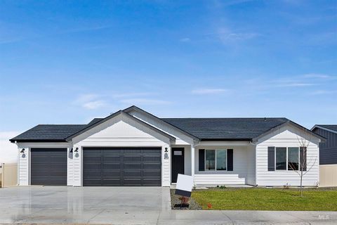 Photo of 607 Grand Harvest Avenue, New Plymouth, ID 83655 (MLS # 98967006)