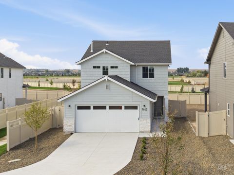 Photo of 7462 W Trumbull Ct, Eagle, ID 83616 (MLS # 98984742)