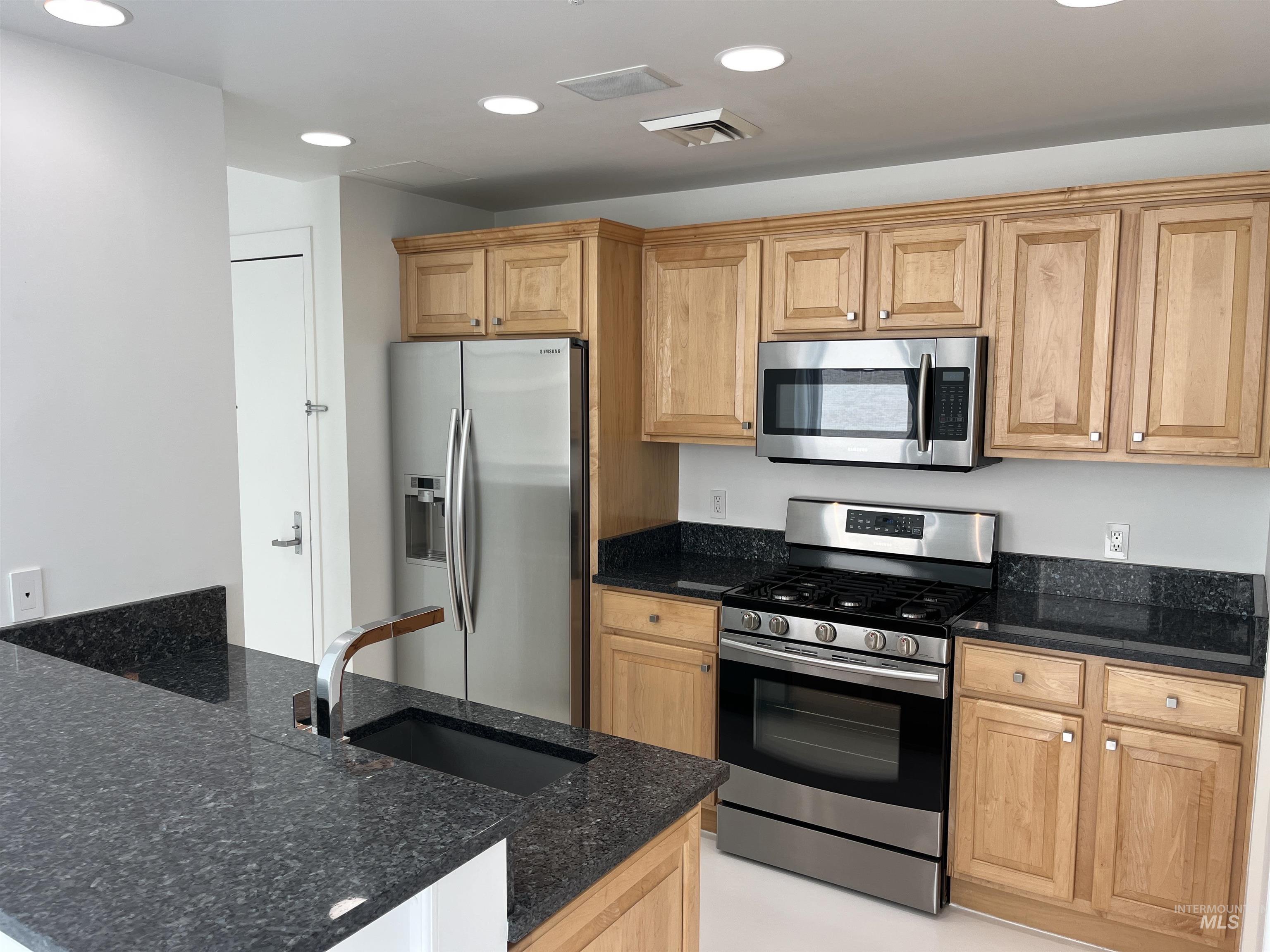 199 N Capitol Blvd Unit 901