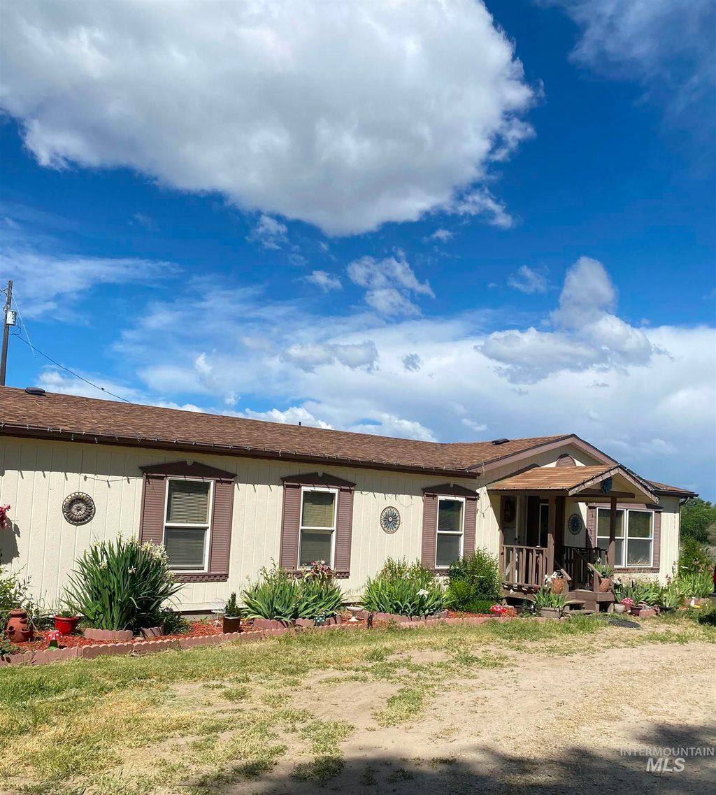 Photo of 12411 Lake Shore Drive, Nampa, ID 83686 (MLS # 98986620)