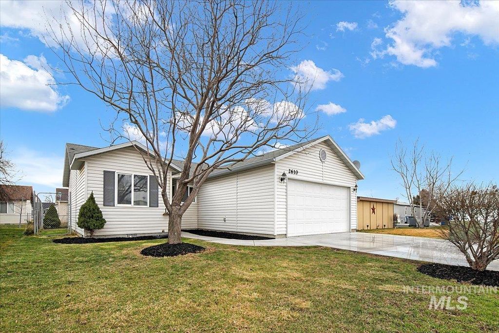 Photo of 2610 Grouse Dr, Caldwell, ID 83605 (MLS # 98975339)