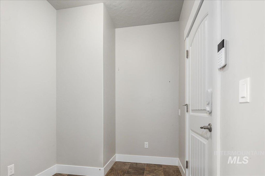 Photo of 6177 E Canyon Crossing Dr, Nampa, ID 83687 (MLS # 99001478)
