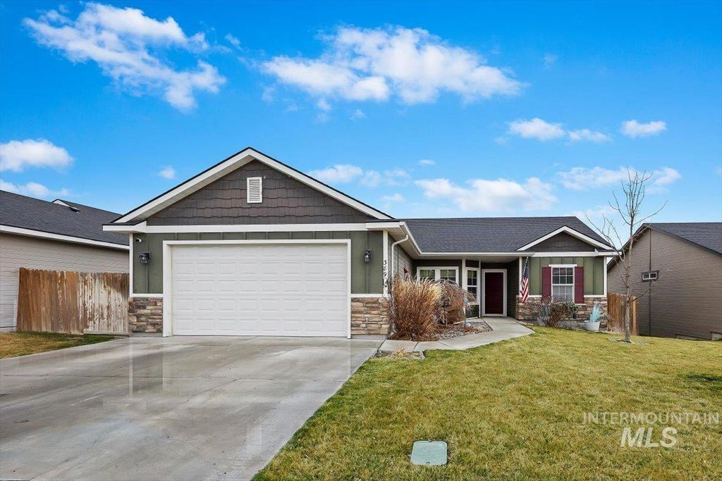 Photo of 389 Arrow St, Twin Falls, ID 83301 (MLS # 98976014)