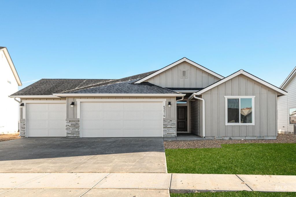 Photo of 5214 E Phelps Lake Dr, Nampa, ID 83687 (MLS # 98978443)