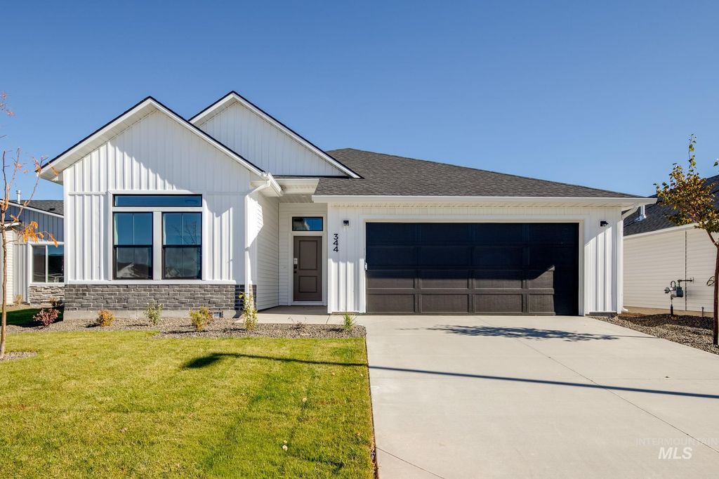 Photo of 344 N Cranesbill Ave, Kuna, ID 83634 (MLS # 98964558)