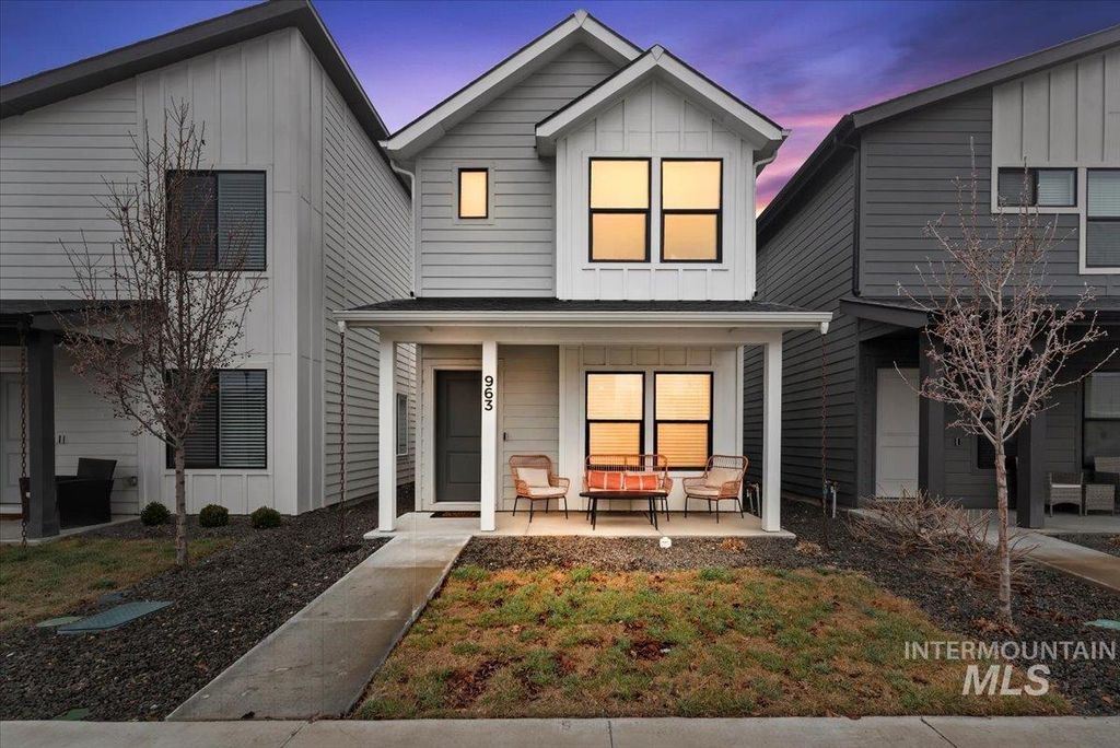 Photo of 963 S Wavetrain Ave, Boise, ID 83709 (MLS # 98971971)