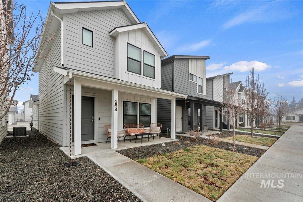Photo of 963 S Wavetrain Ave, Boise, ID 83709 (MLS # 98971971)