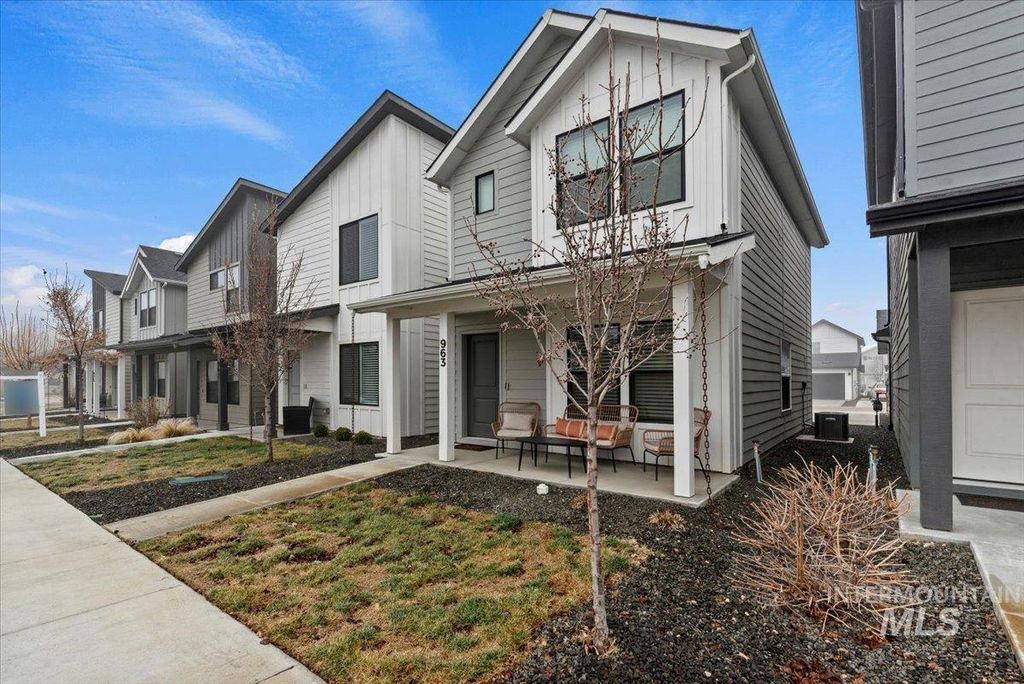 Photo of 963 S Wavetrain Ave, Boise, ID 83709 (MLS # 98971971)