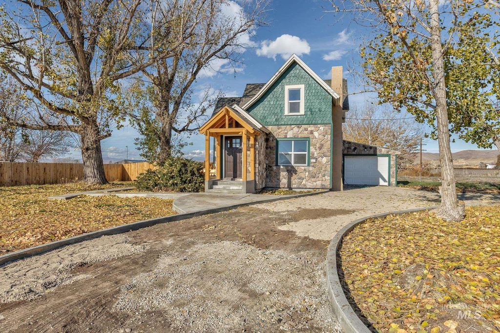 Photo of 327 Macomb Road, Weiser, ID 83672 (MLS # 98967764)