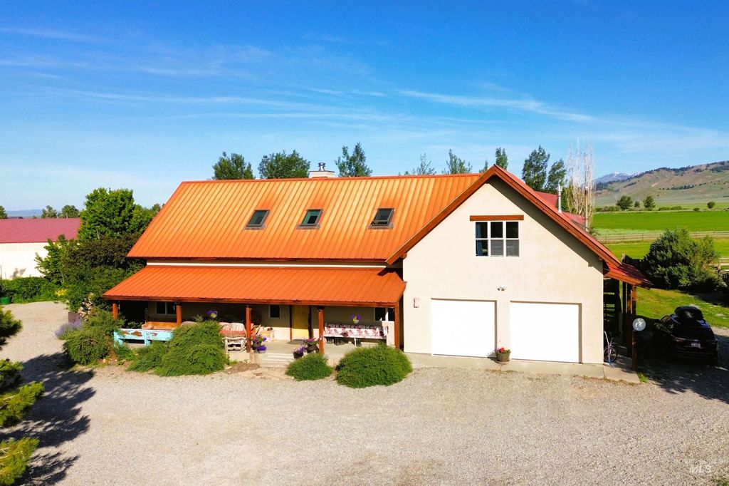 Photo of 257 N Elk Creek Road, Fairfield, ID 83327 (MLS # 98954501)