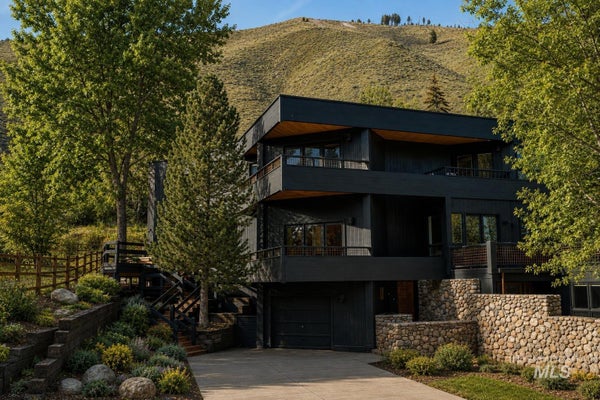 208 GEORGINIA RD, KETCHUM, ID 83340 - Image 23b5b331941cc40aecfbd71cfd3a5f2e/4087689476