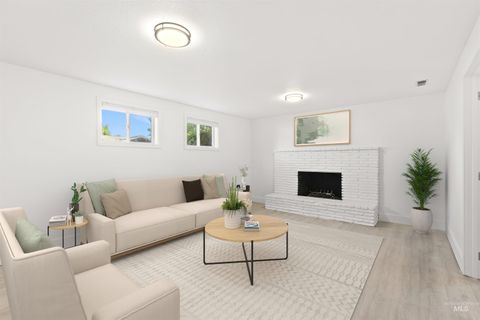 Photo of 8101 W Wesley Drive, Boise, ID 83704 (MLS # 98946315)