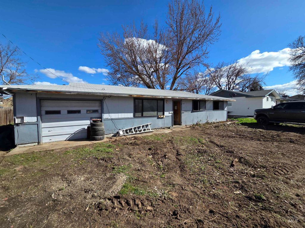 Photo of 8180 N Pennsylvania Avenue, Fruitland, ID 83661 (MLS # 98977988)