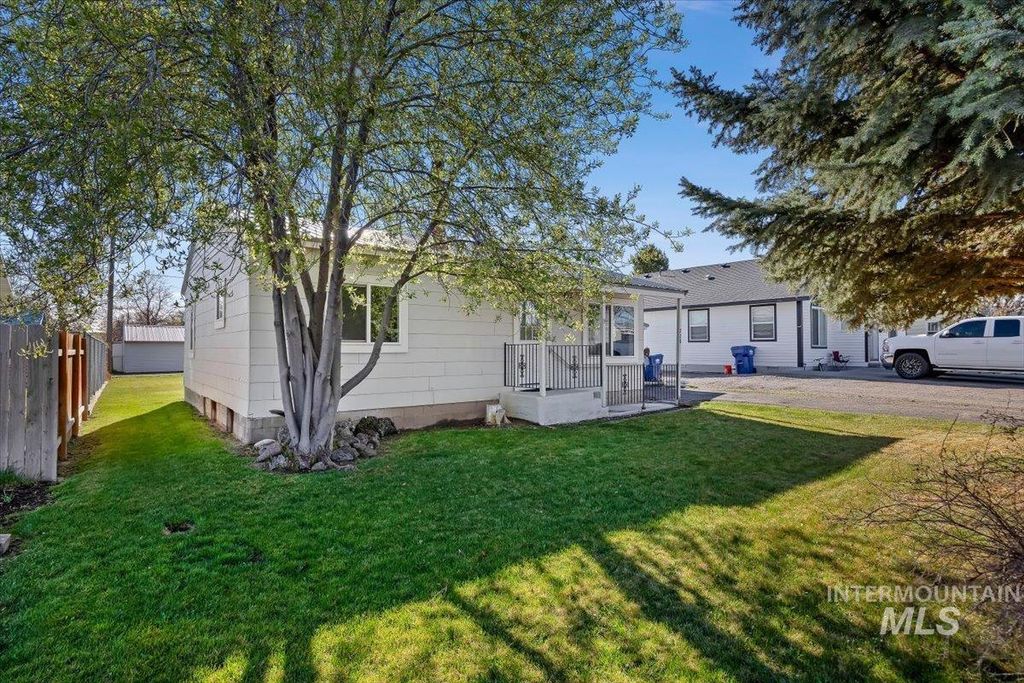 Photo of 228 Madrona Street, Twin Falls, ID 83301 (MLS # 98980877)