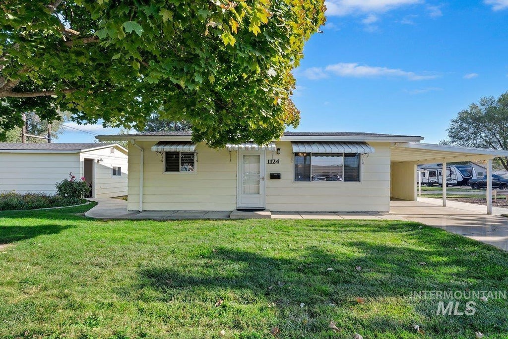 Photo of 1124 6th Street North ST, Nampa, ID 83687 (MLS # 99003533)