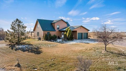Photo of 188 E 552 N, Shoshone, ID 83352 (MLS # 98972929)
