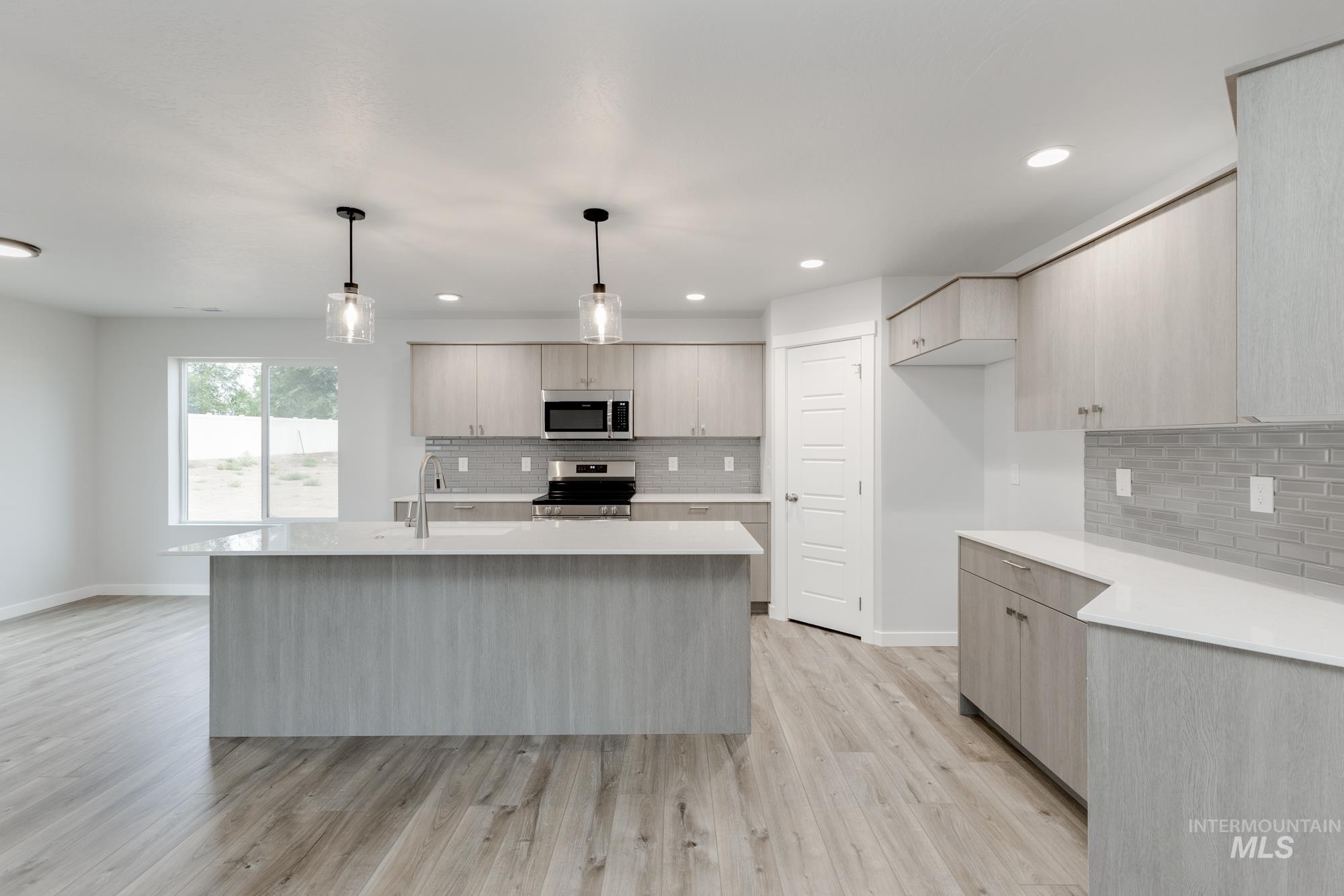 920 E Perjue Basin Dr