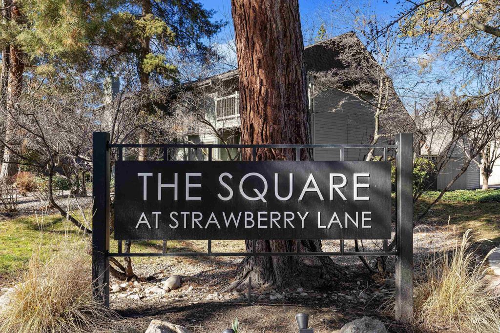 Photo of 515 S Walnut St, Boise, ID 83712 (MLS # 98977893)