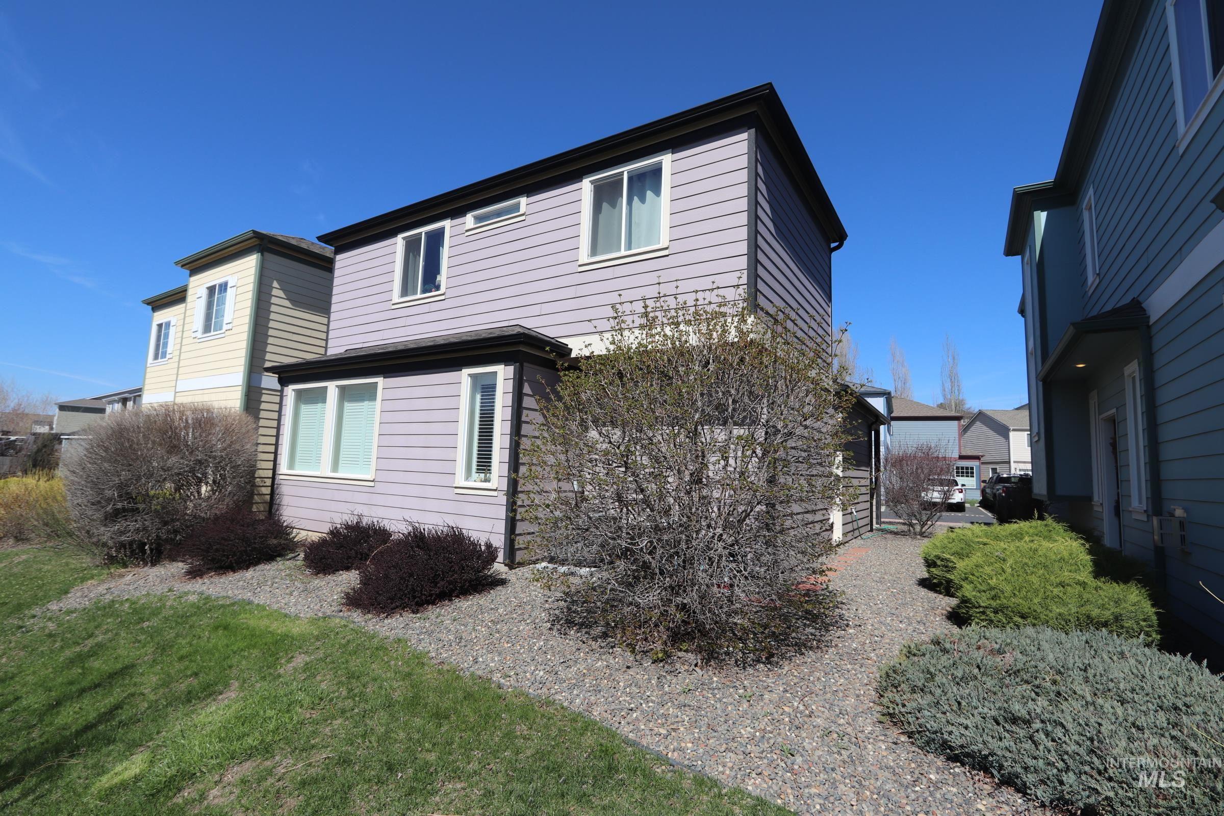 1215 Mainspring Ln