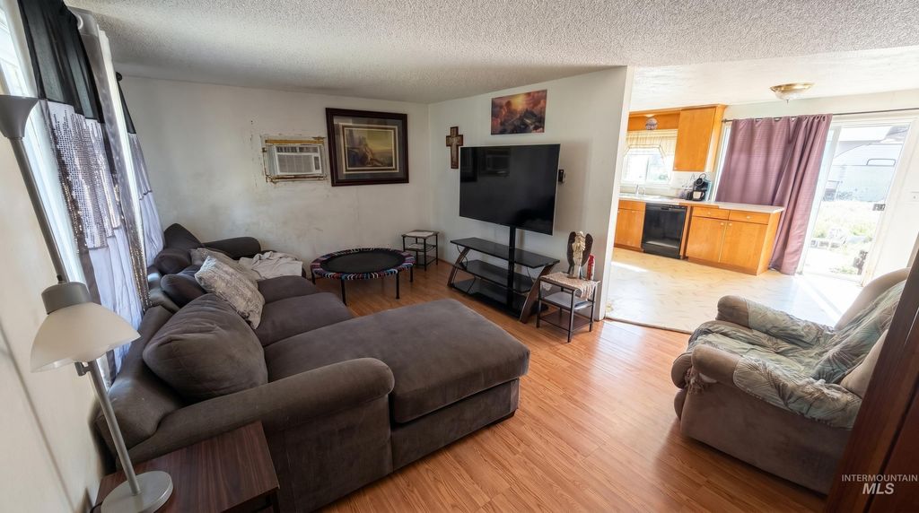Photo of 7011 S Southdale Ave, Boise, ID 83709 (MLS # 98985793)