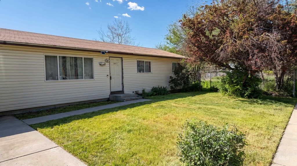 Photo of 7011 S Southdale Ave, Boise, ID 83709 (MLS # 98985793)