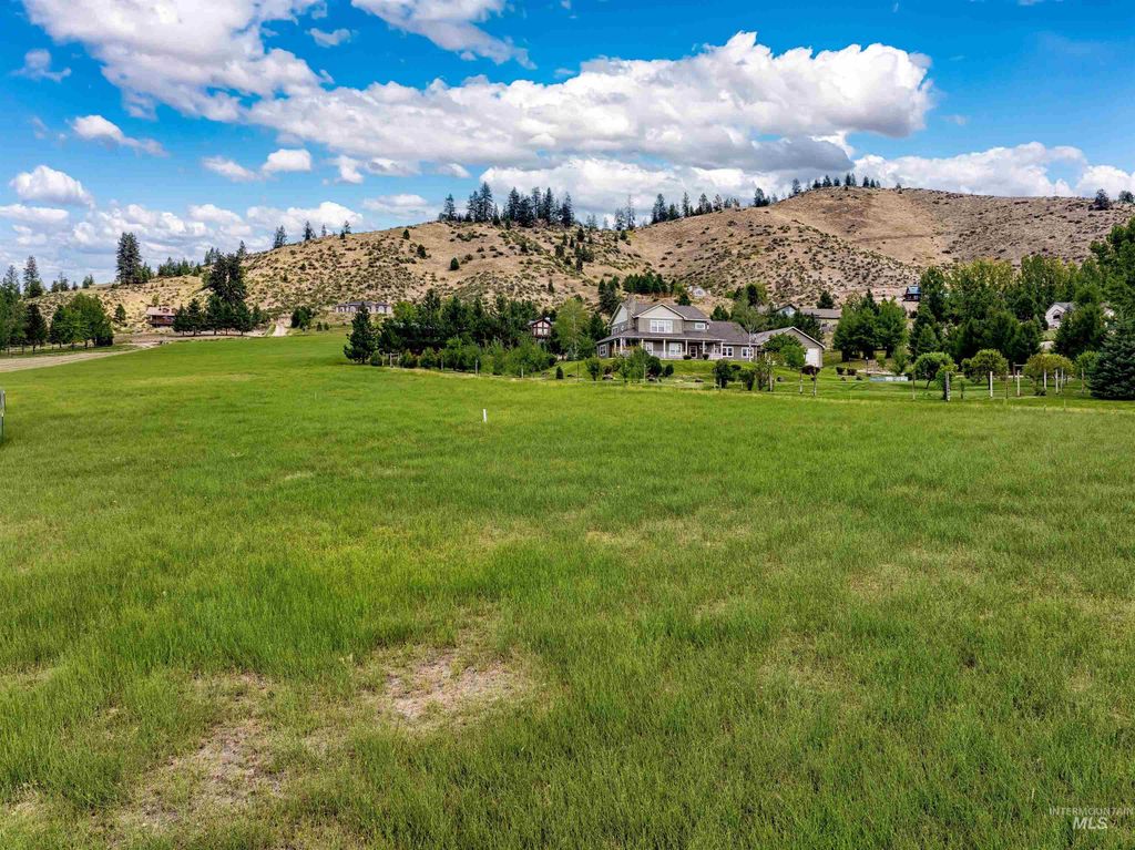 Photo of 79 Falcon Drive, Boise, ID 83716 (MLS # 98982171)