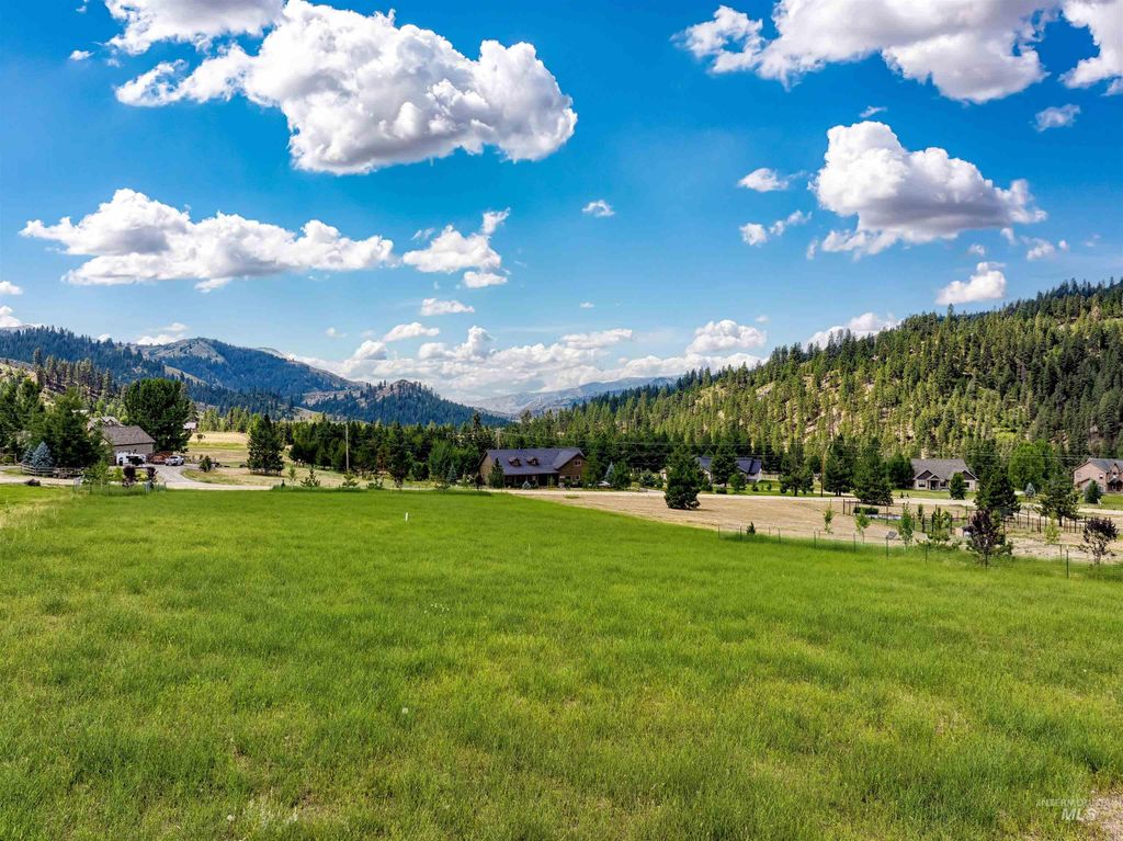 Photo of 79 Falcon Drive, Boise, ID 83716 (MLS # 98982171)