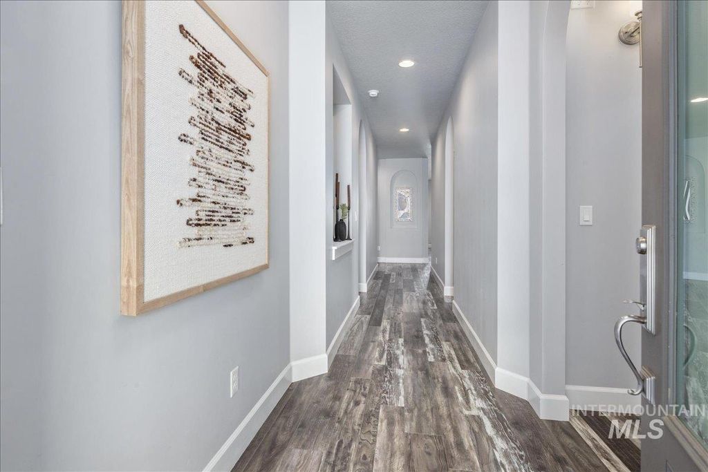 Photo of 11324 W Trestlewood St, Boise, ID 83709 (MLS # 98979528)