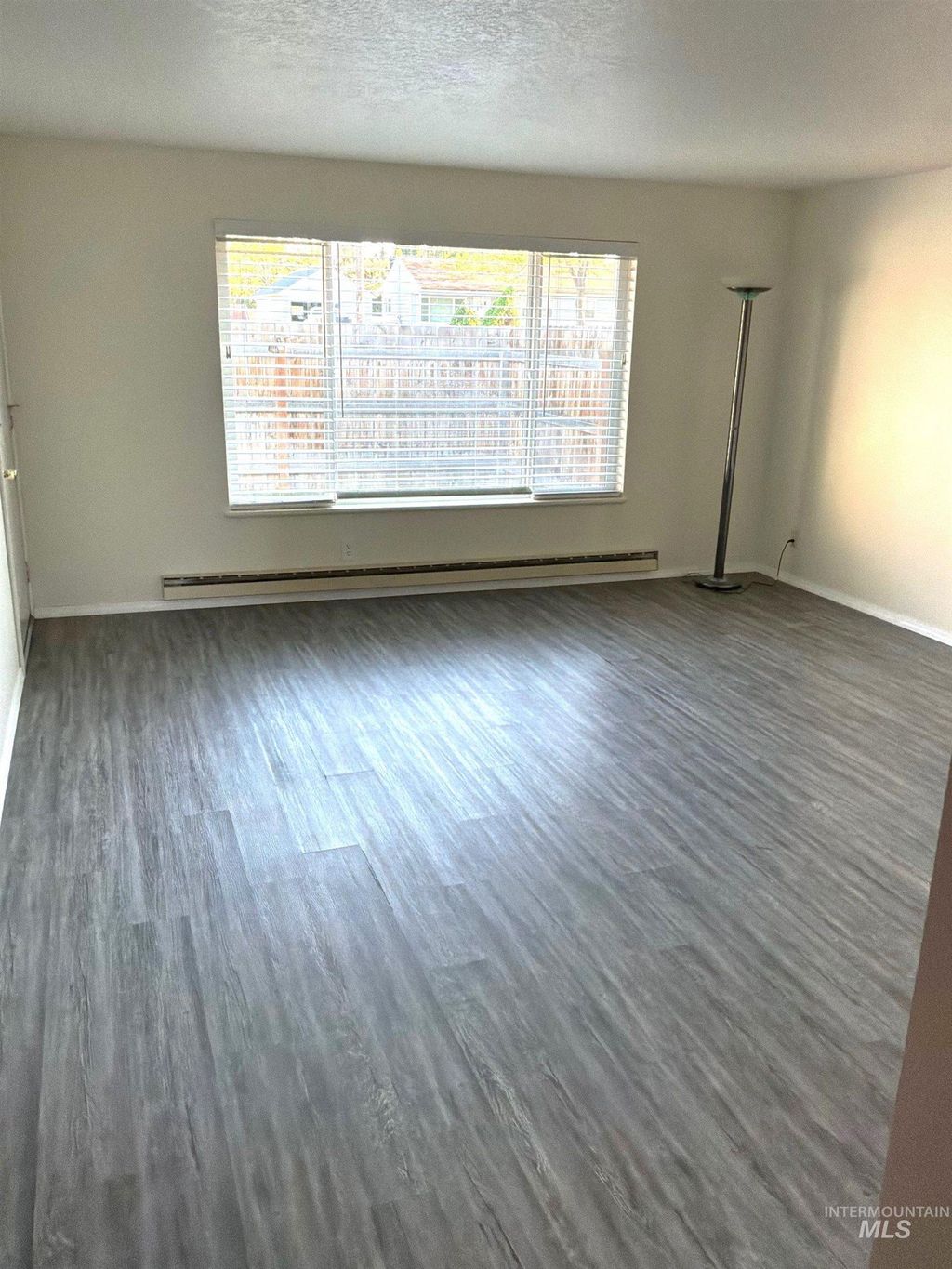 Photo of 2099 Falls Avenue E Ave, Twin Falls, ID 83301 (MLS # 98984091)