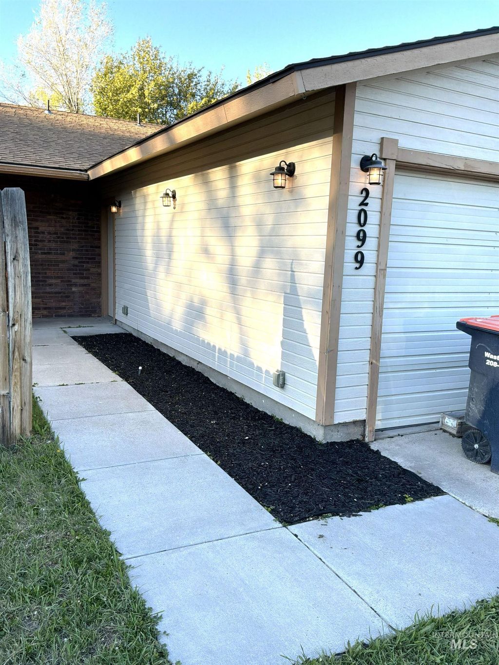 Photo of 2099 Falls Avenue E Ave, Twin Falls, ID 83301 (MLS # 98984091)