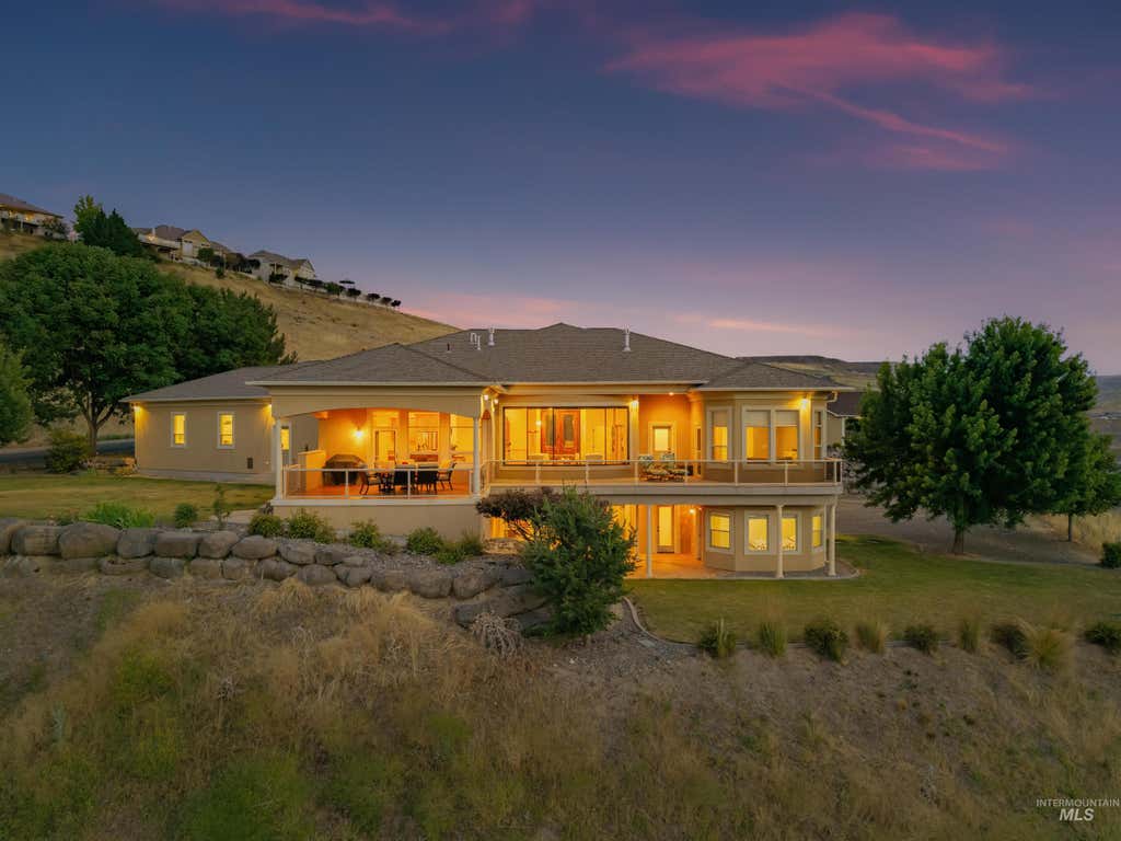 Photo of 3902 Duthie Blvd, Lewiston, ID 83501 (MLS # 98992036)