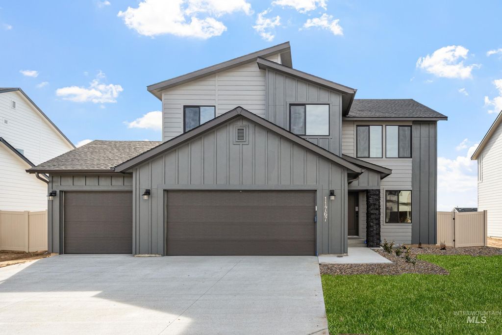 Photo of 3785 W Piscina Dr, Meridian, ID 83642 (MLS # 98984756)