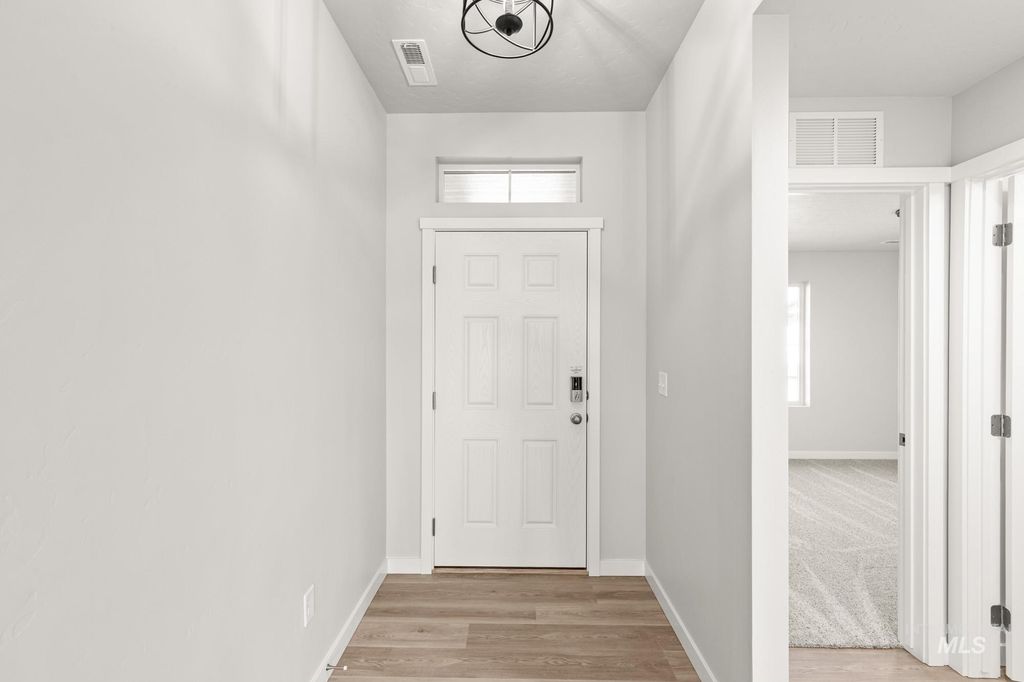 Photo of 13734 Redway Ct, Caldwell, ID 83607 (MLS # 98981616)