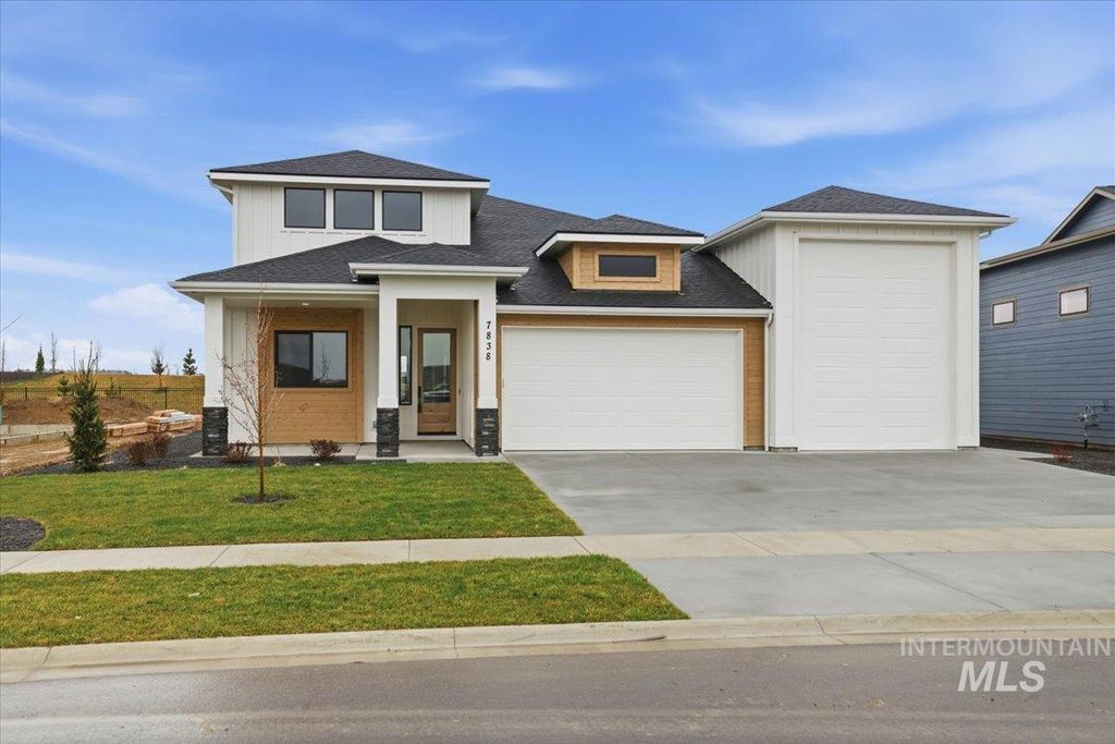 Photo of 7838 W Flathead Lake St, Eagle, ID 83616 (MLS # 98982407)